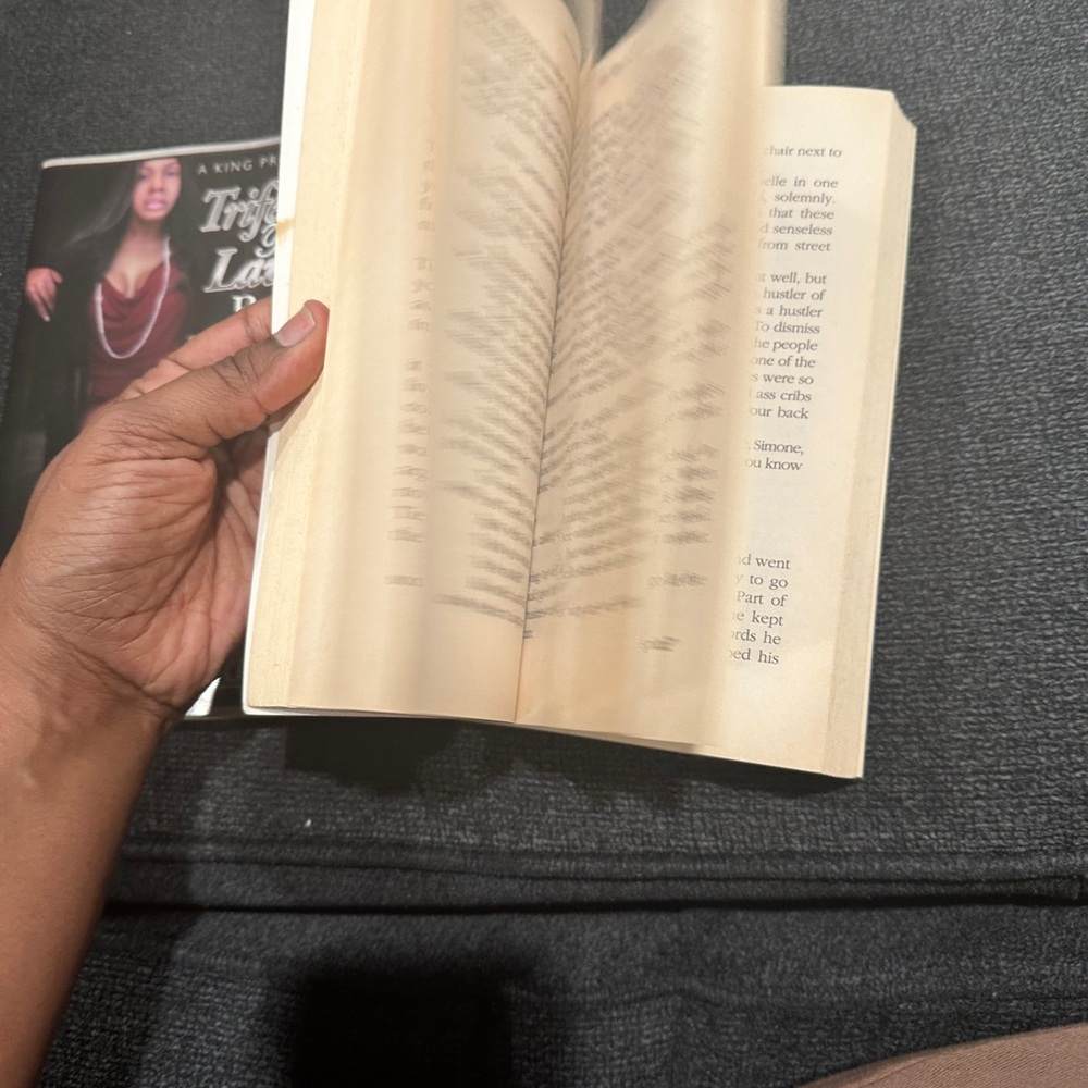 Urban book bundle - Picture 3 of 4